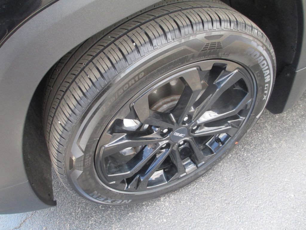 Used 2020 GMC Terrain SLT w/ Preferred Package AWD/4WD image 14
