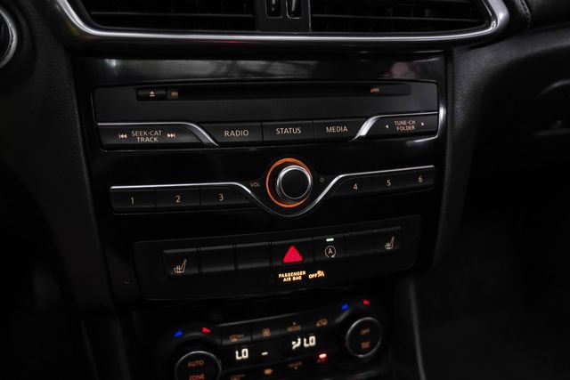 Used 2018 INFINITI QX30 Premium w/ Cargo Package image 25