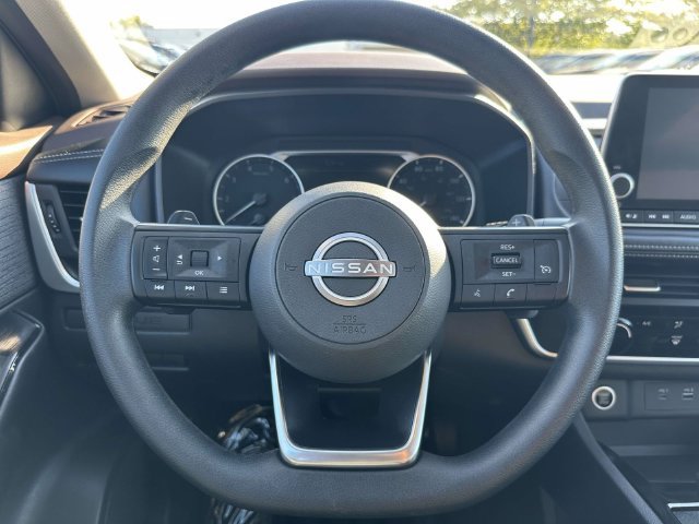 Used 2023 Nissan Rogue S AWD/4WD image 22
