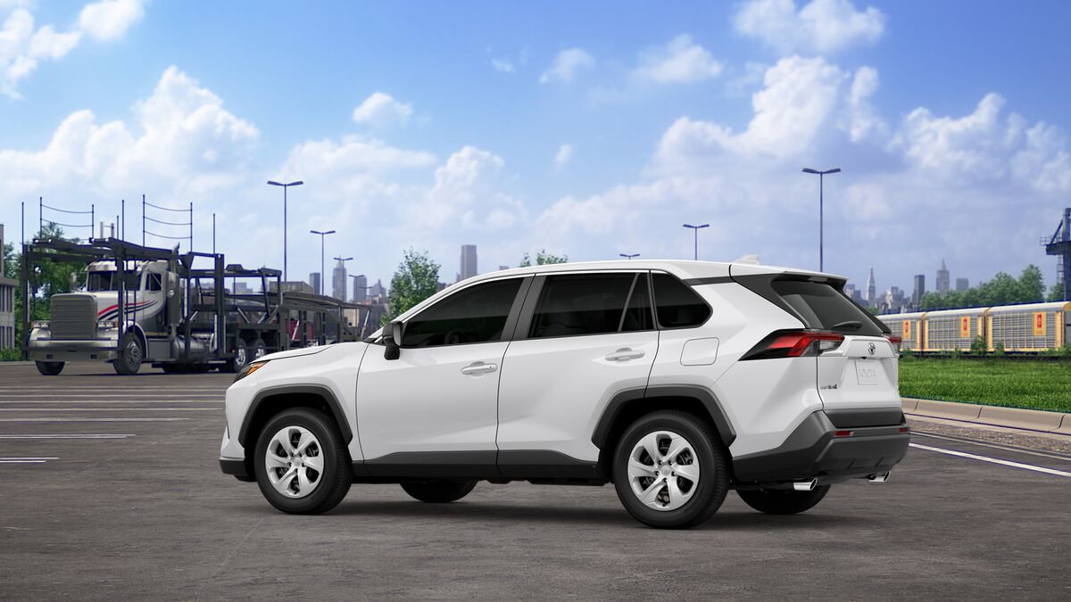 New 2025 Toyota RAV4 LE image 5
