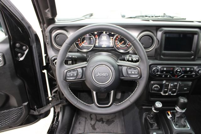 Used 2023 Jeep Wrangler Unlimited Sport AWD/4WD image 17