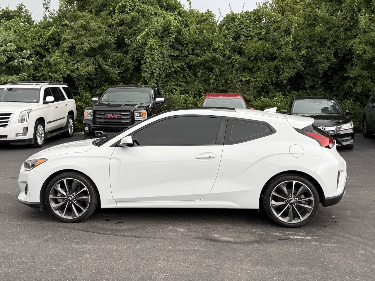 Used 2019 Hyundai Veloster 2.0 Premium FWD image 2