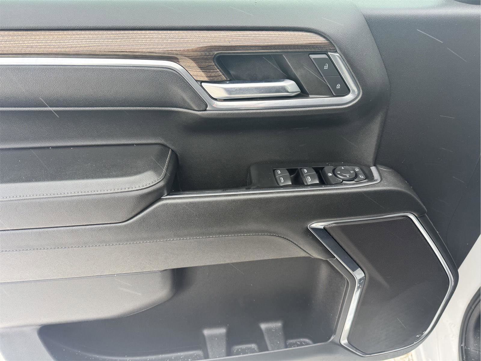 Used 2024 Chevrolet Silverado 1500 LT image 15