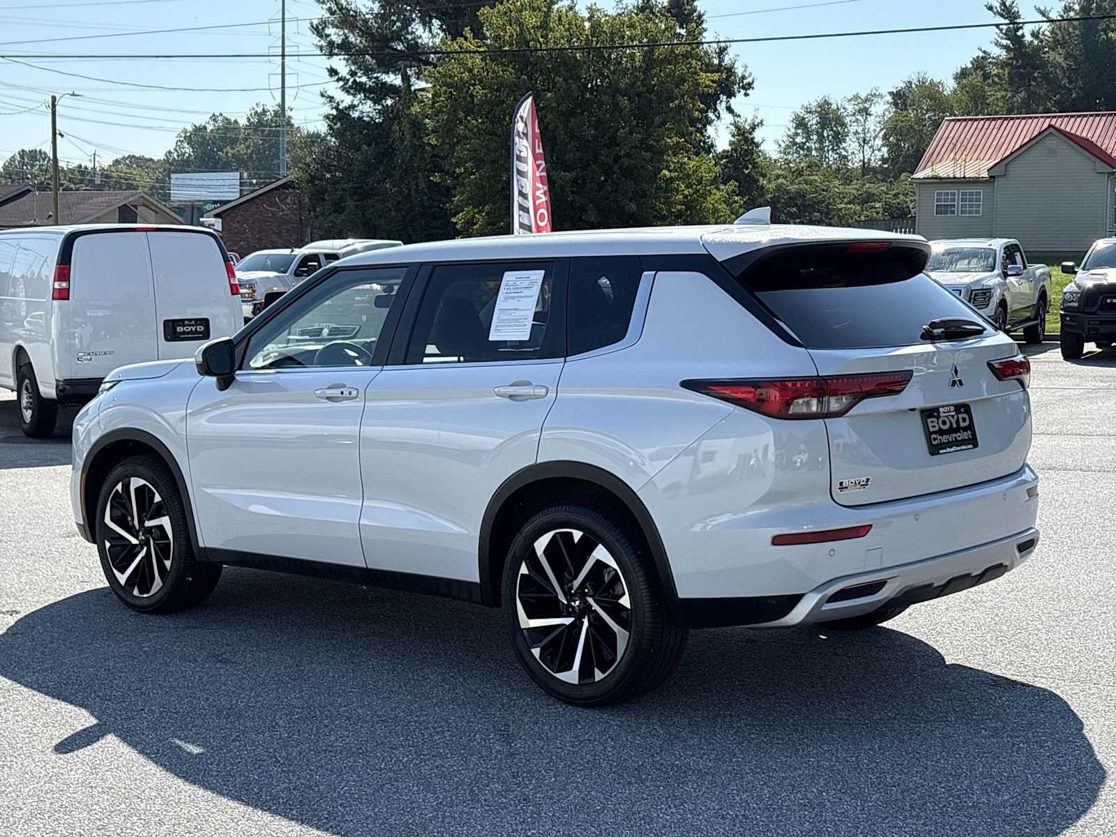 Used 2023 Mitsubishi Outlander SE AWD/4WD image 8