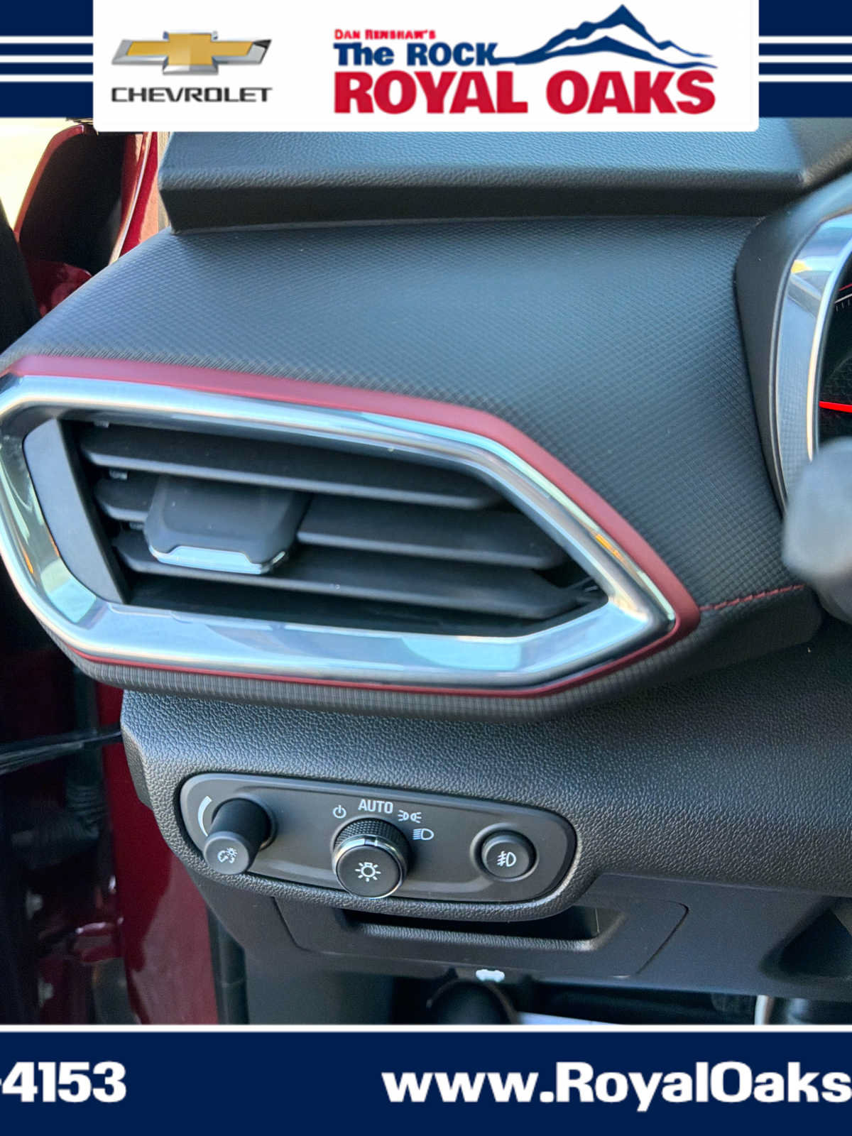Used 2023 Chevrolet TrailBlazer RS w/ Sun and Liftgate Package FWD image 31