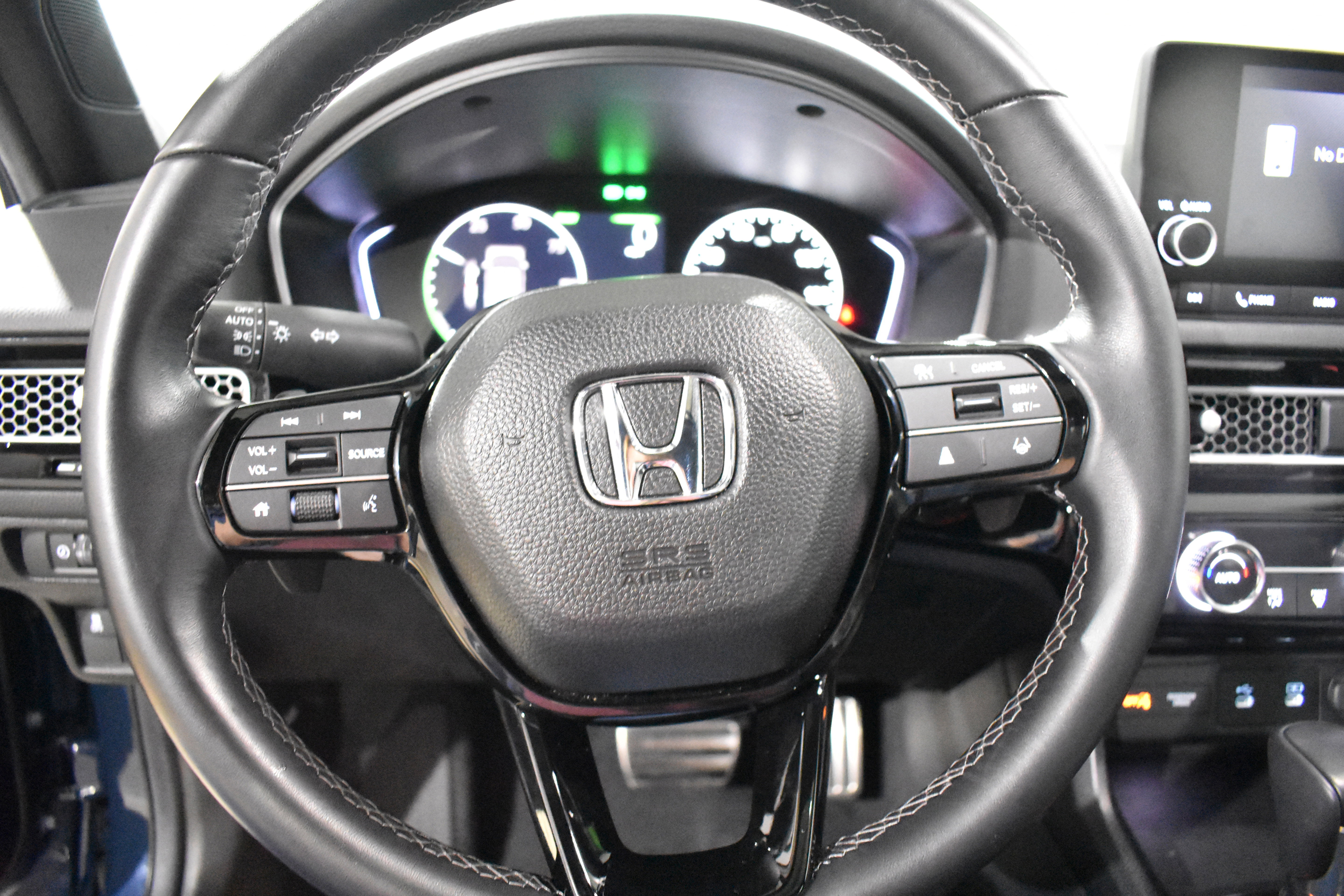 Used 2025 Honda Civic Sport image 13
