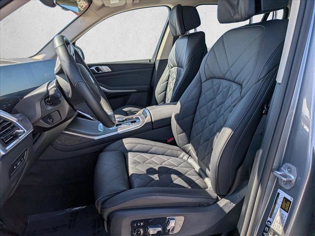 Used 2026 BMW X7 xDrive40i AWD/4WD image 17