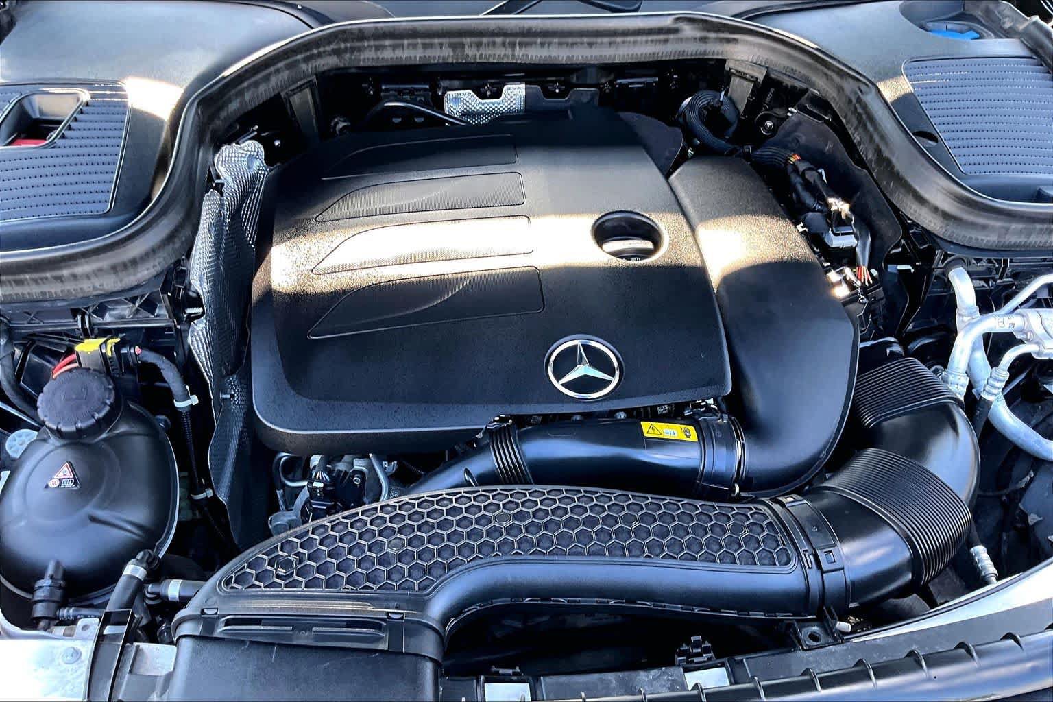 Used 2021 Mercedes-Benz GLC 300 image 35