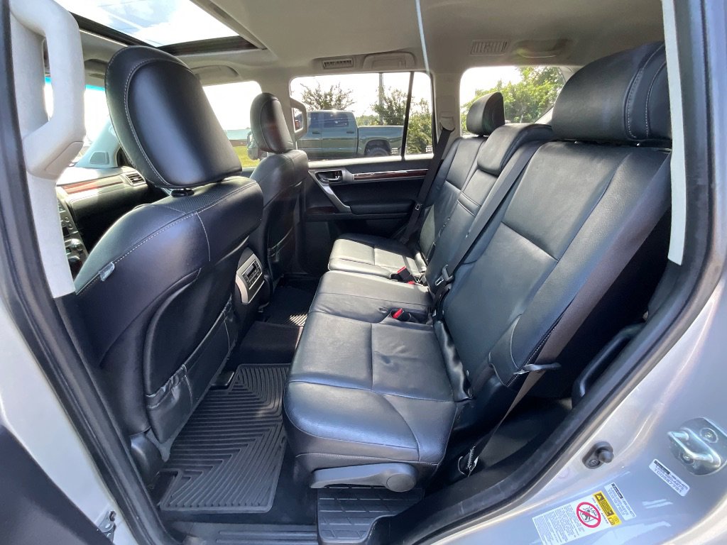 Used 2015 Lexus GX 460 image 26