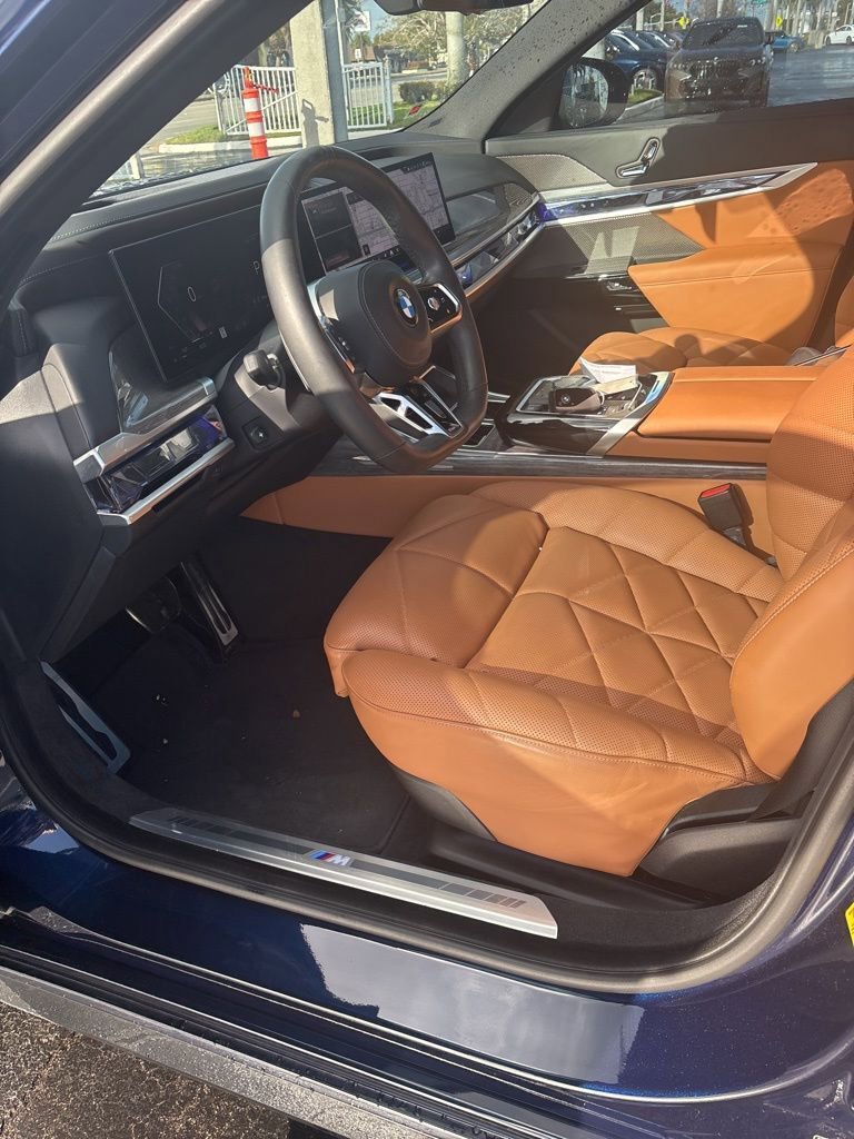 Used 2023 BMW 740i 740i image 3