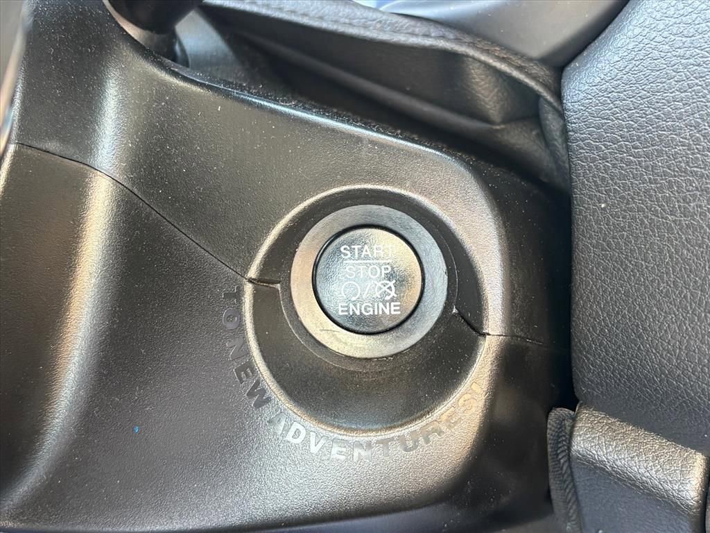 Used 2020 Jeep Renegade Sport image 15