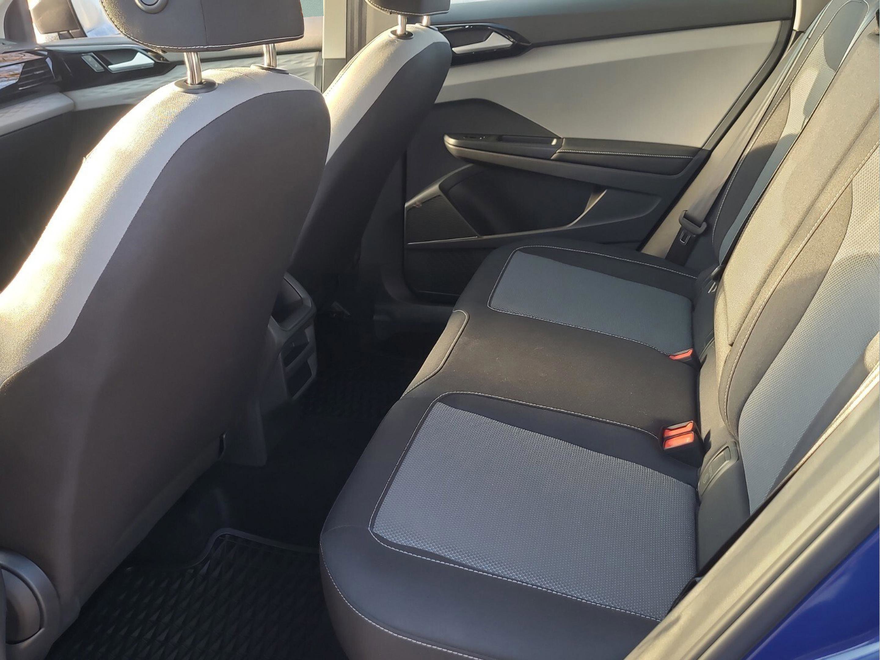 Used 2024 Volkswagen Taos S image 10