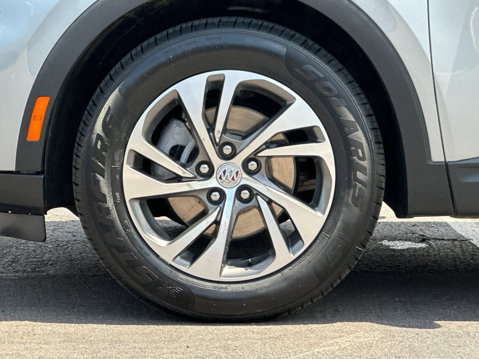 Used 2023 Buick Envision Essence FWD image 23