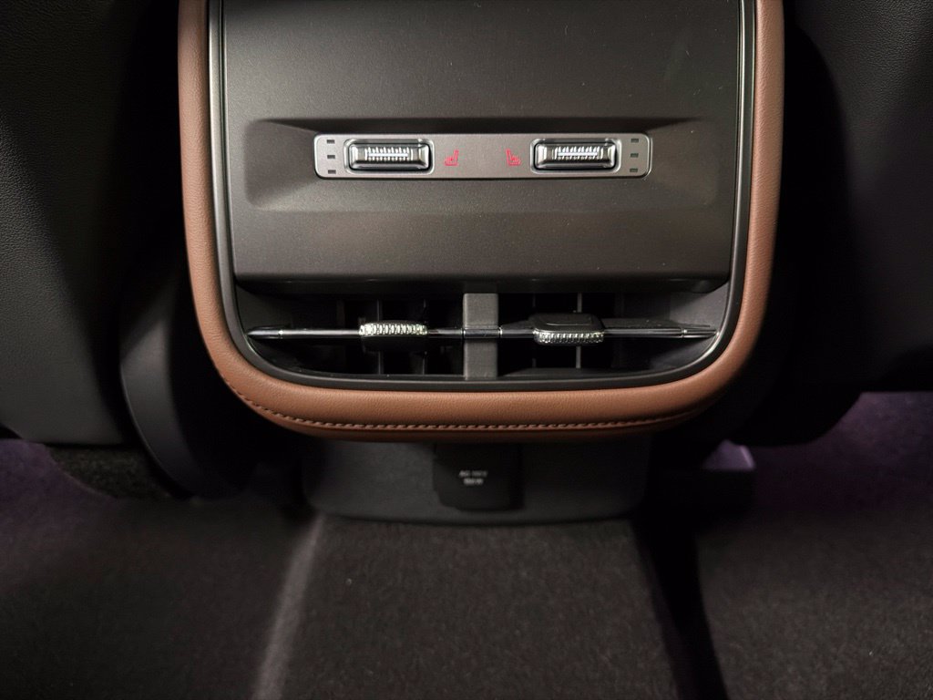 New 2026 Lincoln Nautilus Reserve AWD/4WD image 38