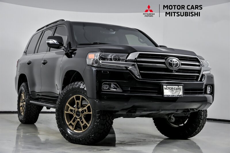 Used 2020 Toyota Land Cruiser Heritage Edition AWD/4WD image 1