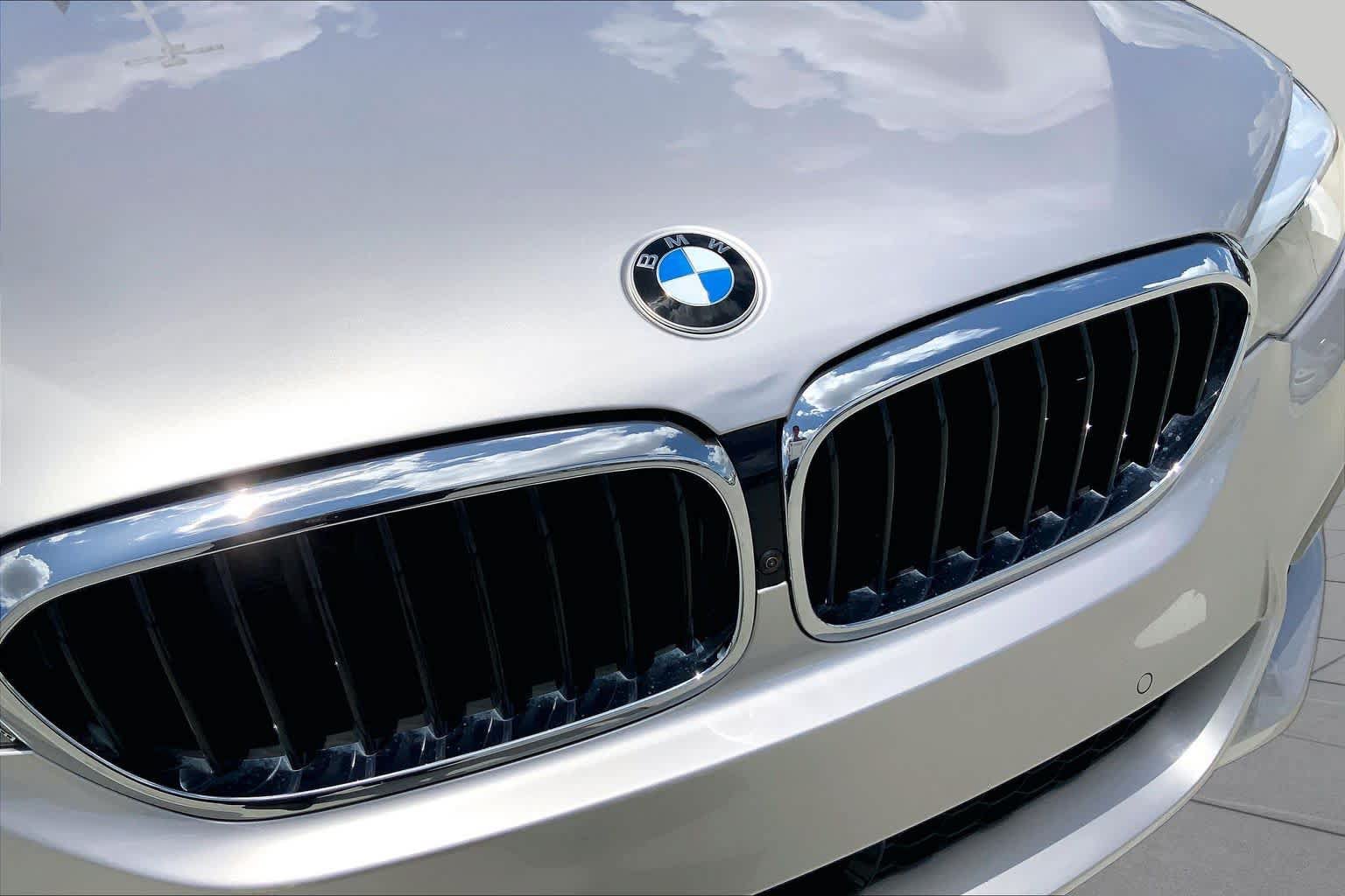 Used 2019 BMW 540i w/ M Sport Package RWD image 29