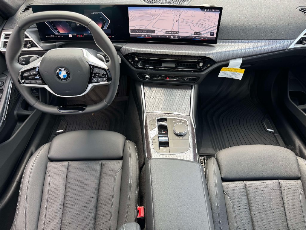Certified 2026 BMW 330i xDrive Sedan AWD/4WD image 14