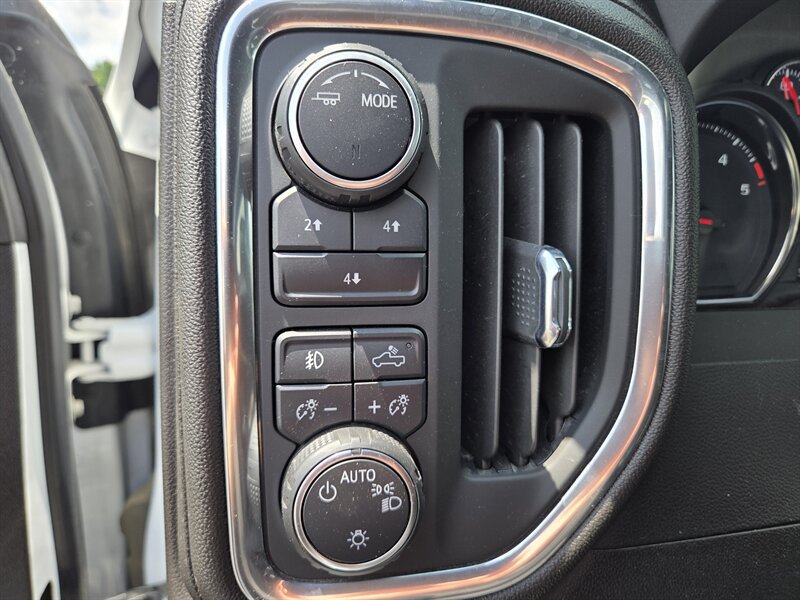 Used 2023 Chevrolet Silverado 2500 LT w/ Convenience Package AWD/4WD image 15