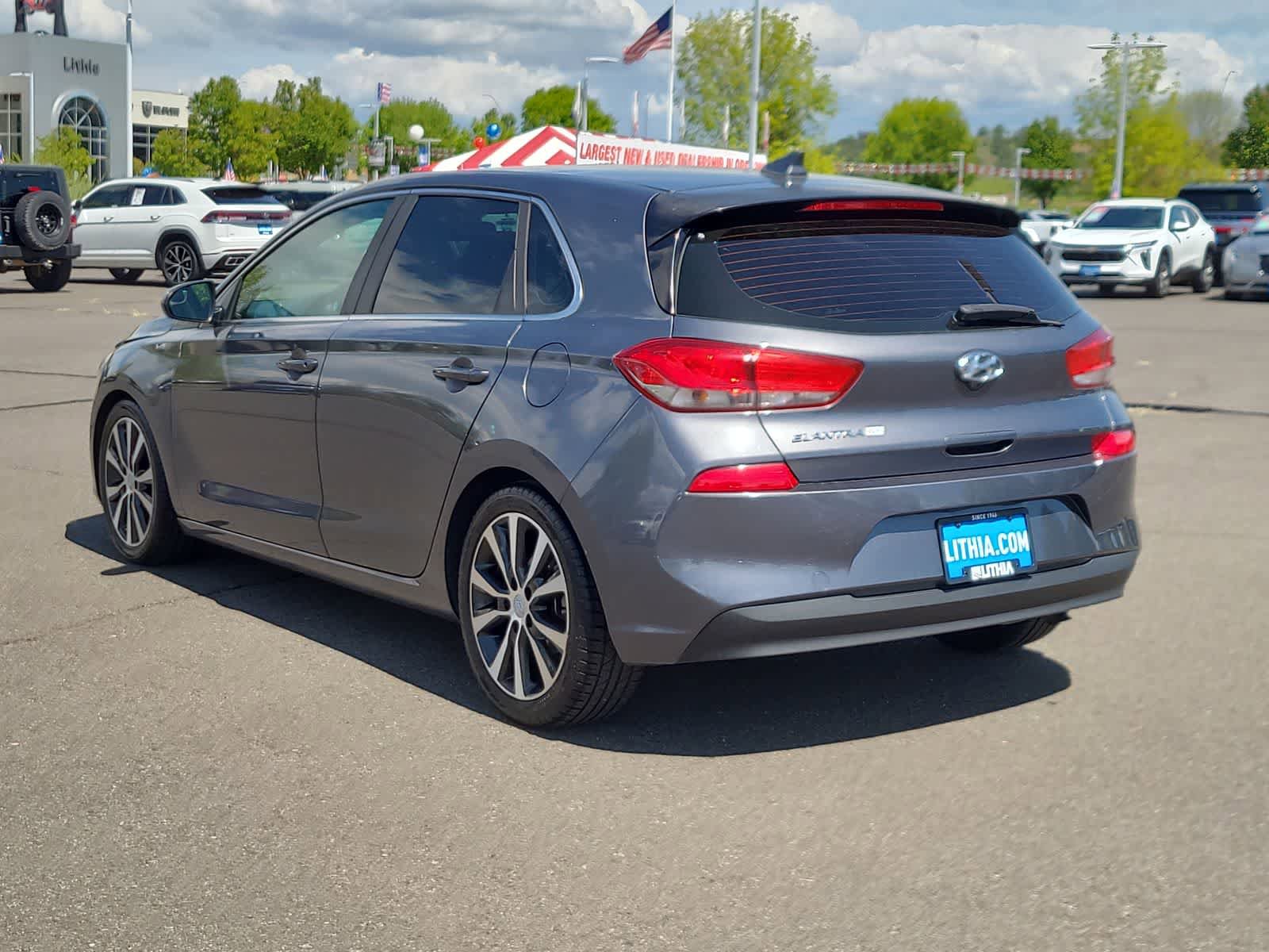 Used 2018 Hyundai Elantra GT FWD image 12