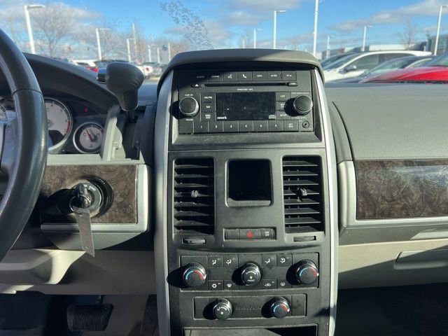 Used 2010 Dodge Grand Caravan SXT image 14