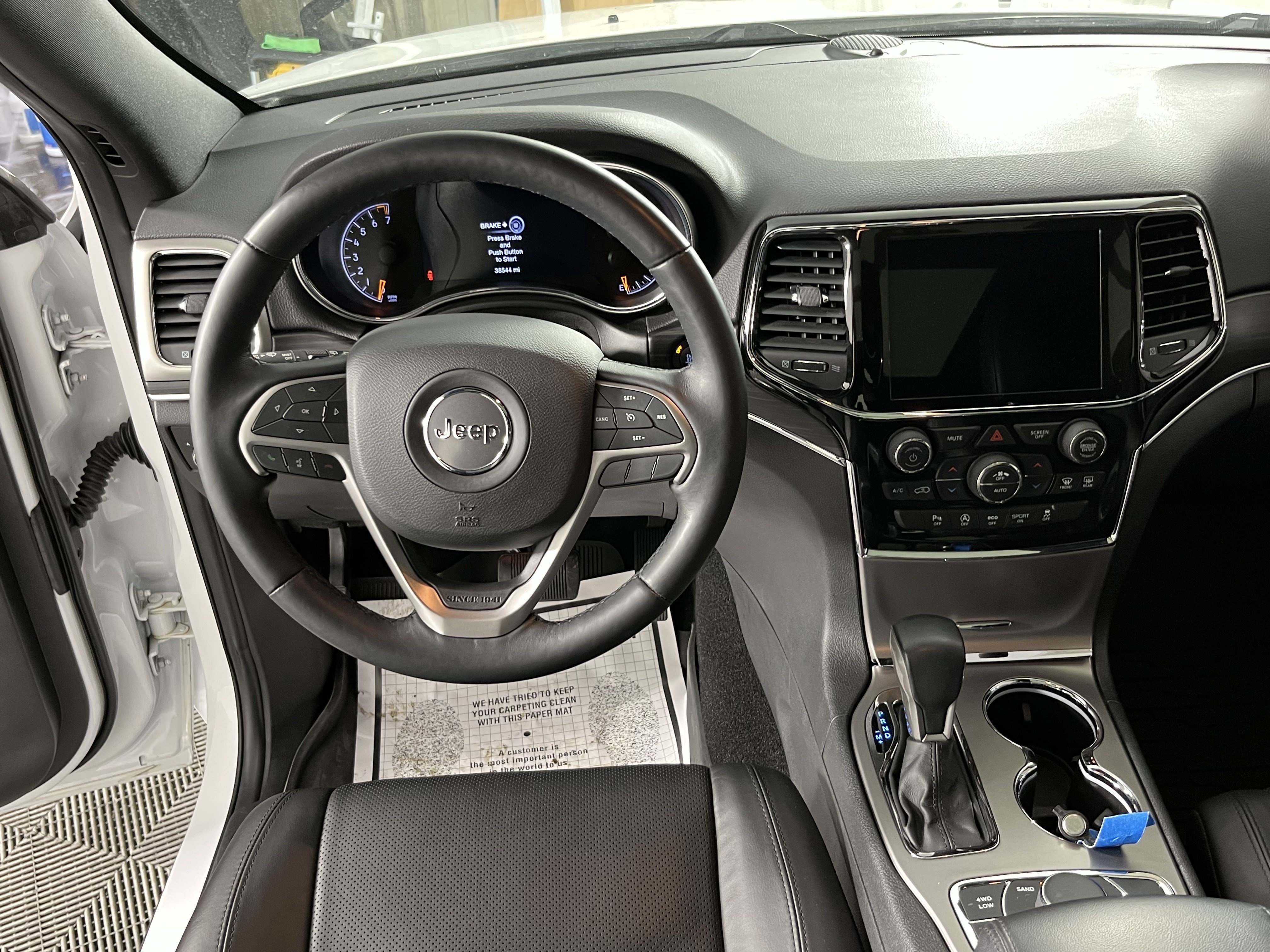 Used 2021 Jeep Grand Cherokee Limited w/ Luxury Group II AWD/4WD image 11