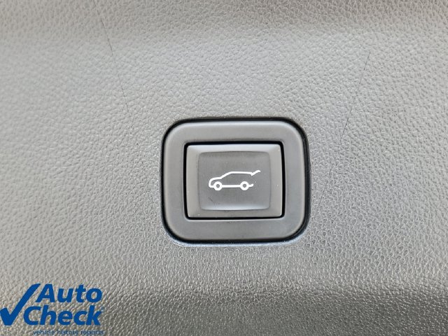 Certified 2023 Chevrolet Suburban High Country w/ Premium Package RWD image 10