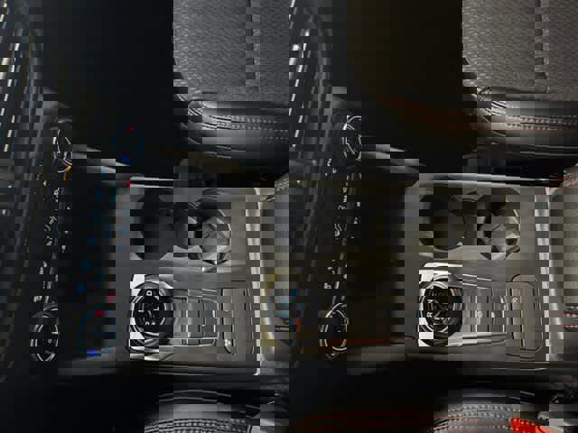 New 2025 Ford Escape ST-Line w/ Cold Weather Package image 22