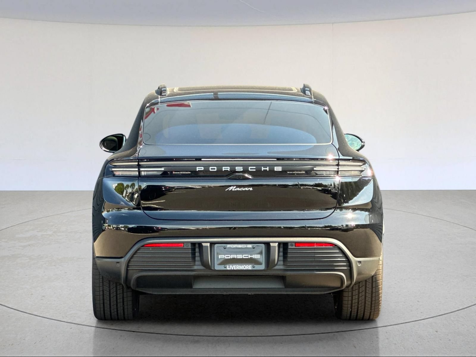 New 2026 Porsche Macan Electric RWD image 7