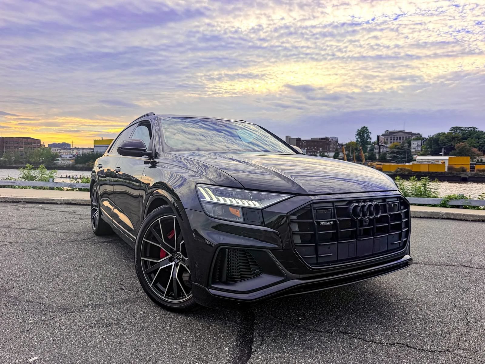 Used 2023 Audi Q8 Prestige AWD/4WD image 42