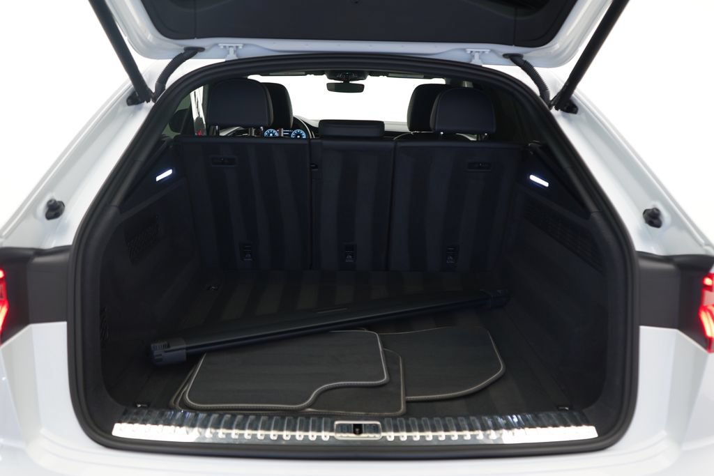 Used 2022 Audi Q8 Premium Plus AWD/4WD image 12