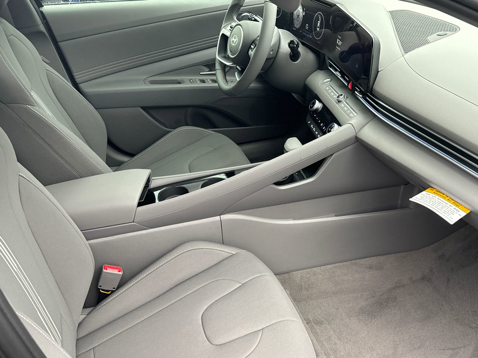 Certified 2025 Hyundai Elantra SEL image 13