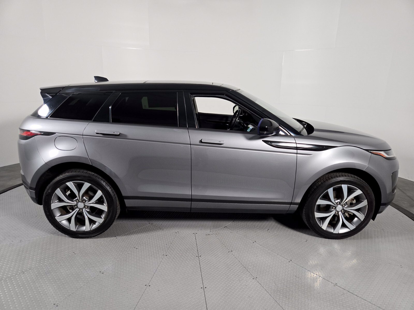 Used 2020 Land Rover Range Rover Evoque S AWD/4WD image 6