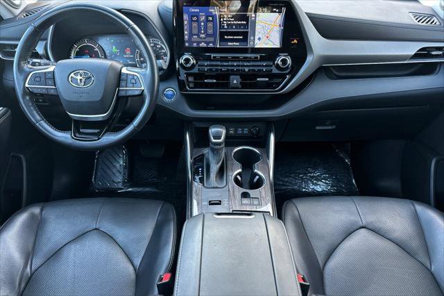 Certified 2022 Toyota Highlander Limited image 17