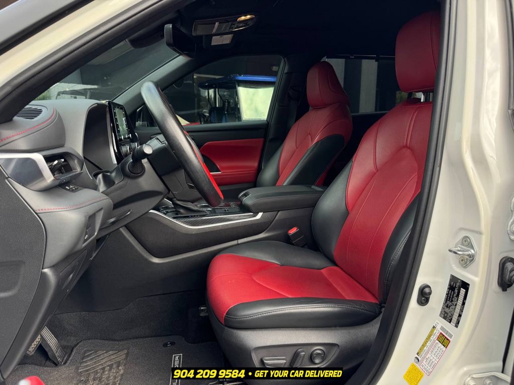 Used 2021 Toyota Highlander XSE FWD image 24