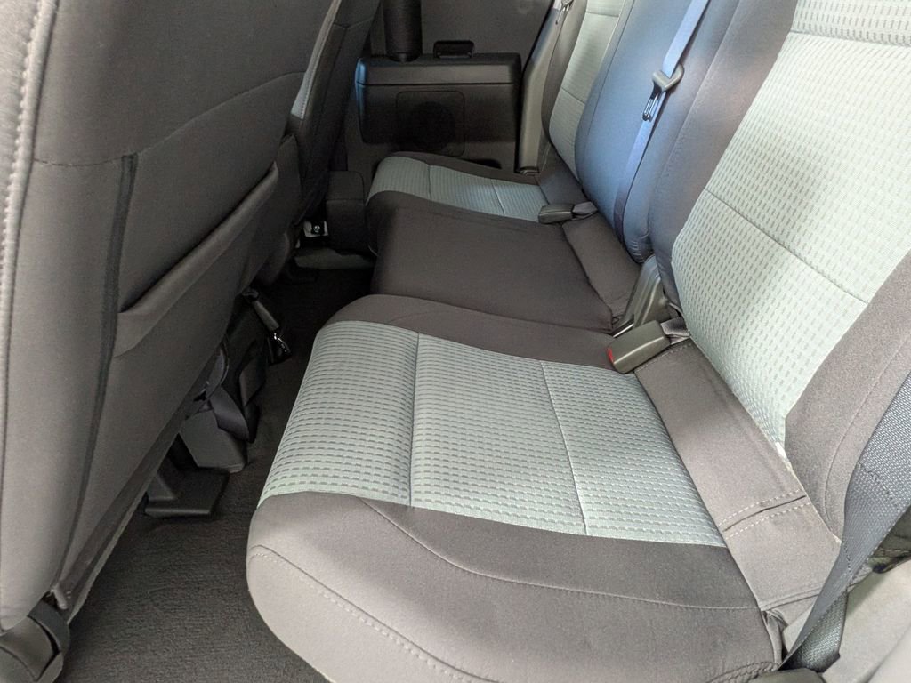 Used 2006 Nissan Titan SE RWD image 23