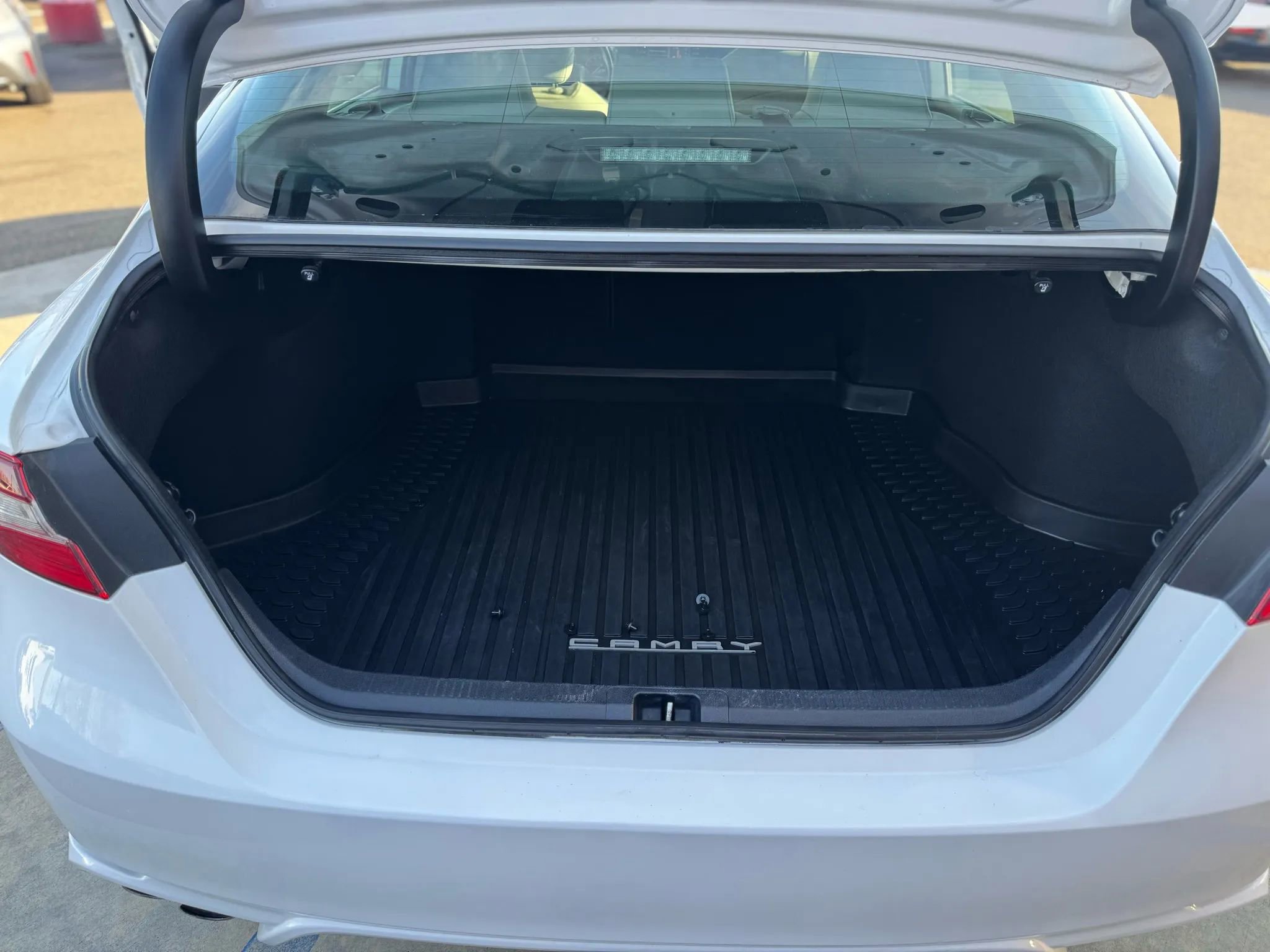 Used 2021 Toyota Camry SE image 21