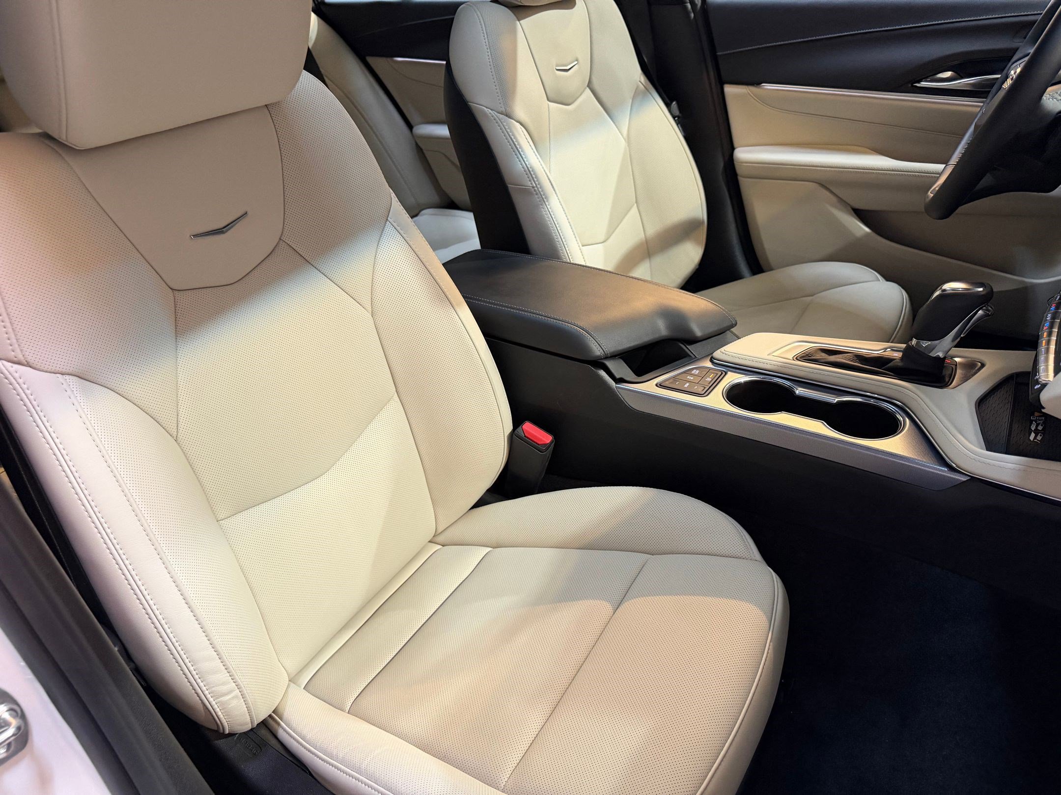 Certified 2025 Cadillac CT4 Premium Luxury RWD image 47