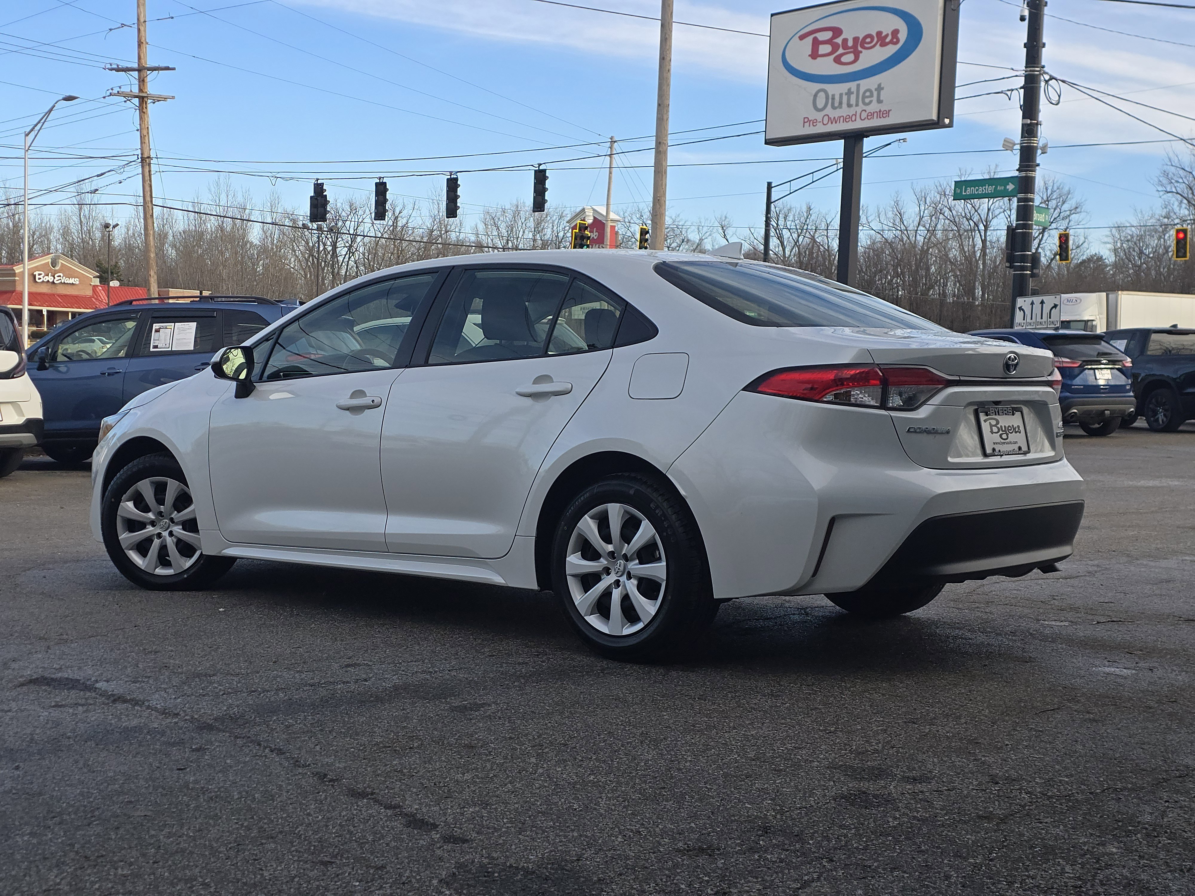 Used 2024 Toyota Corolla LE image 5