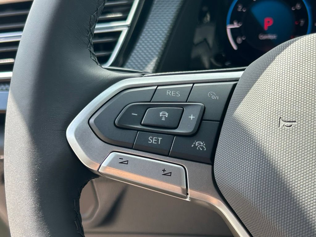 New 2026 Volkswagen Atlas Cross Sport SEL R-Line AWD/4WD image 23