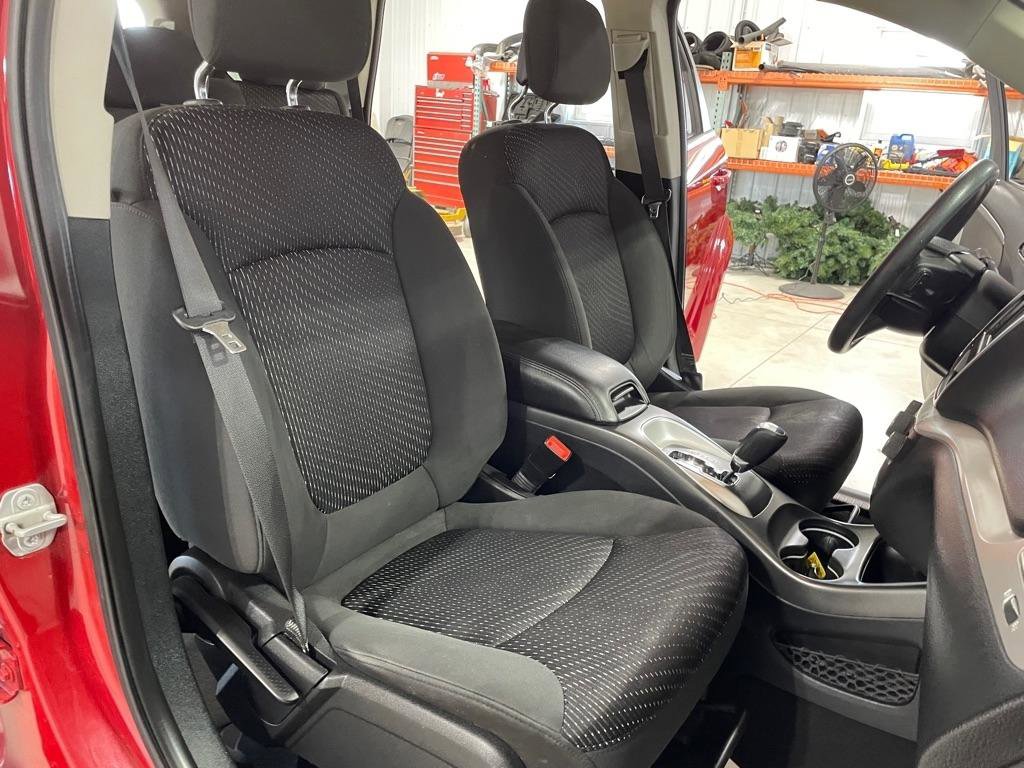 Used 2018 Dodge Journey SE w/ Blacktop Package FWD image 24