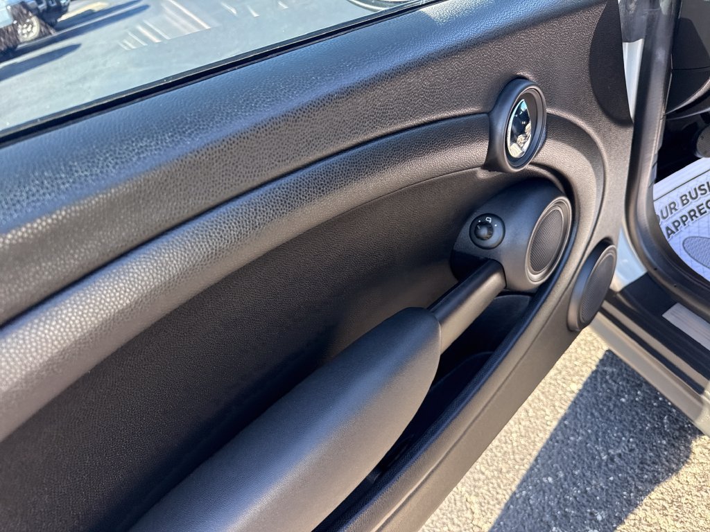 Used 2014 MINI Cooper Coupe FWD image 13
