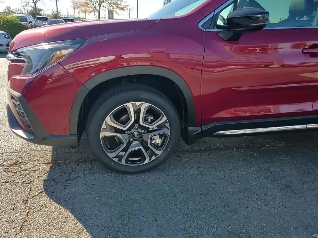New 2025 Subaru Ascent Limited image 13