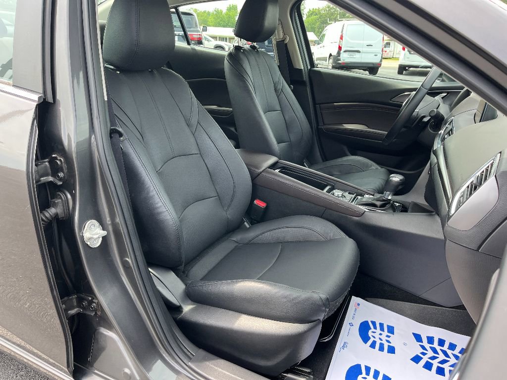 Used 2018 MAZDA MAZDA3 Grand Touring w/ Premium Equipment Package image 12