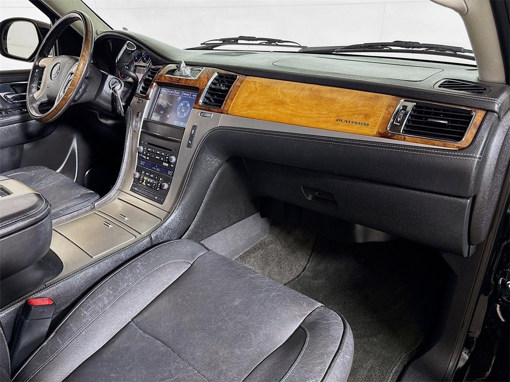 Used 2012 Cadillac Escalade ESV Platinum image 31