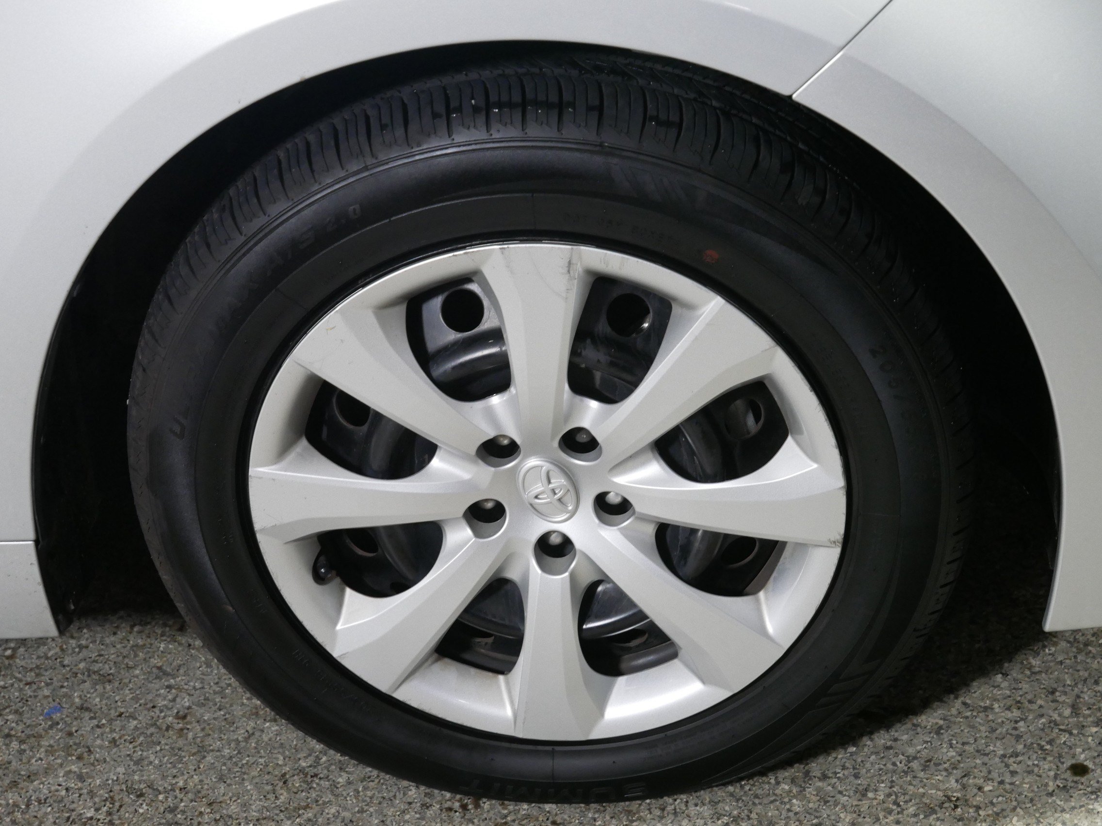 Used 2024 Toyota Corolla LE FWD image 15