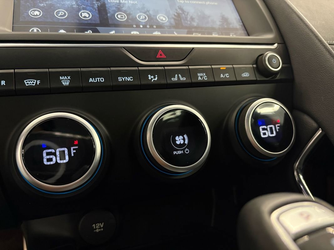 Used 2020 Jaguar E-PACE R-Dynamic HSE image 33