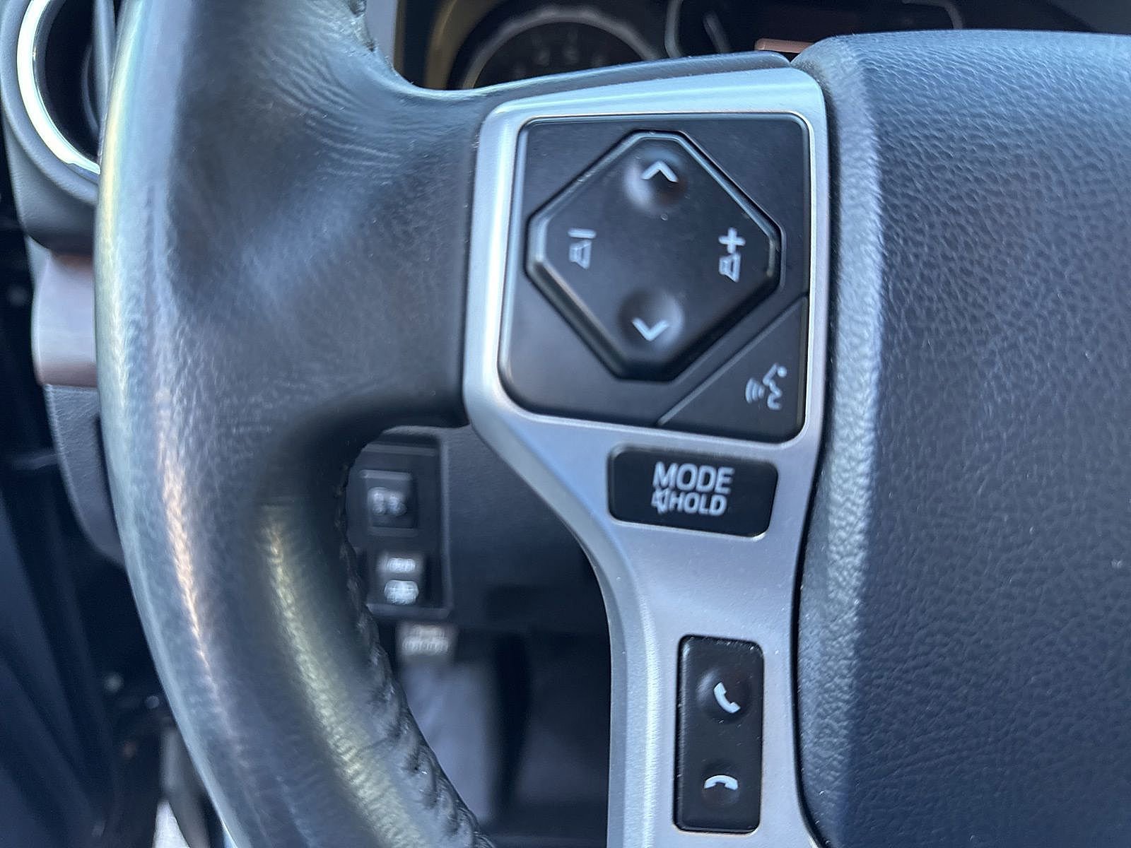 Used 2019 Toyota Tundra Limited image 23