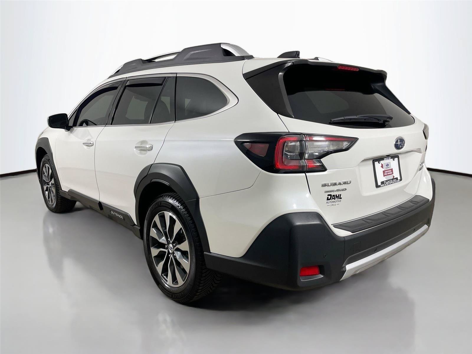 Used 2024 Subaru Outback Touring XT AWD/4WD image 10