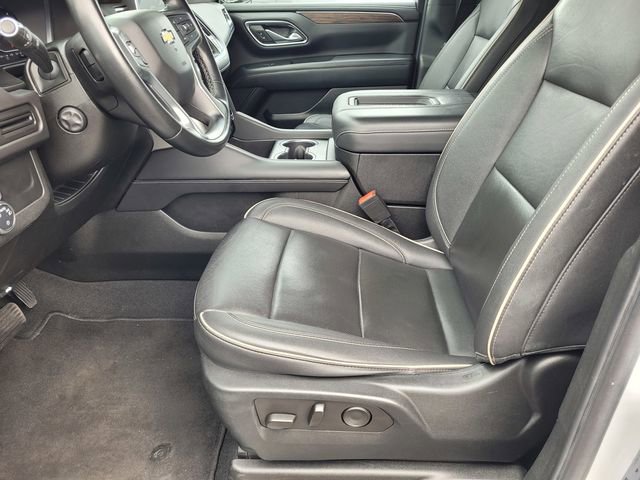 Used 2023 Chevrolet Suburban Premier image 17