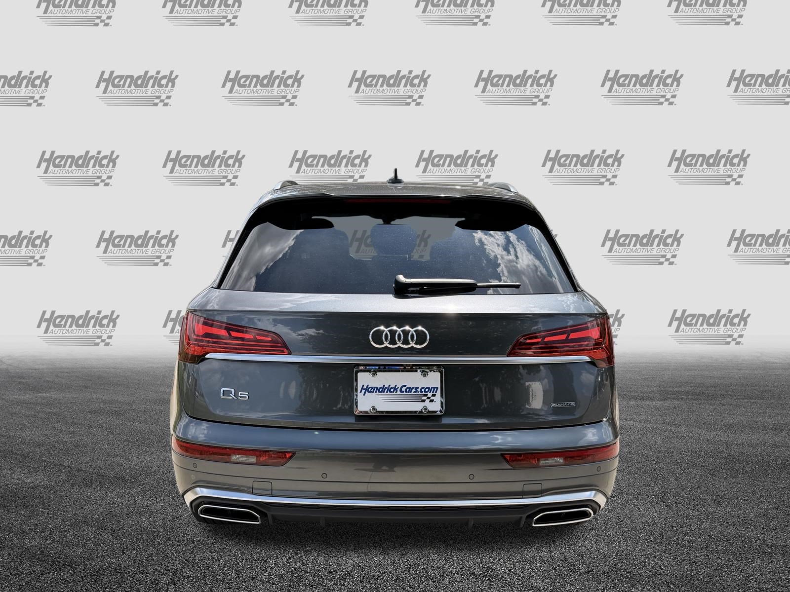 Certified 2025 Audi Q5 2.0T Premium AWD/4WD image 9